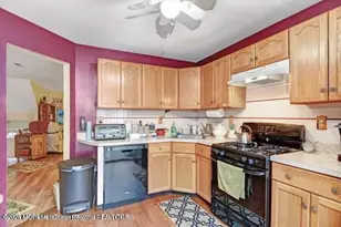 603 Holly Dr, Perth Amboy, NJ 08862 - Photo 9