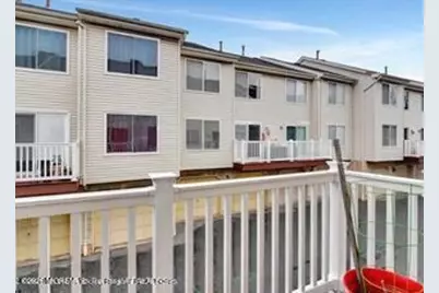 603 Holly Drive, Perth Amboy, NJ 08862 - Photo 21