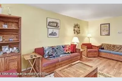 603 Holly Drive, Perth Amboy, NJ 08862 - Photo 5