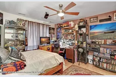 603 Holly Drive, Perth Amboy, NJ 08862 - Photo 19