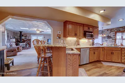 6 Carlisle Court, Manalapan Township, NJ 07726 - Photo 3