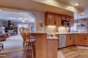 6 Carlisle Ct, Manalapan Township, NJ 07726 - Photo 3