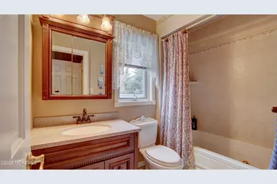 6 Carlisle Court, Manalapan Township, NJ 07726 - Photo 29