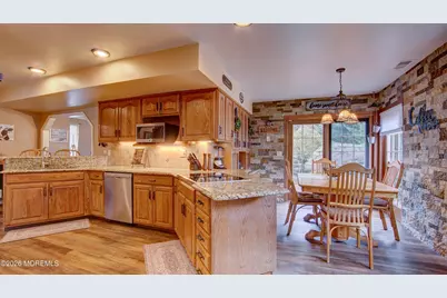 6 Carlisle Court, Manalapan Township, NJ 07726 - Photo 11