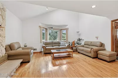 7 Canyon Woods Court, Holmdel, NJ 07733 - Photo 5