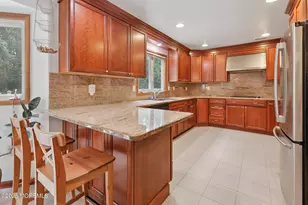 7 Canyon Woods Ct, Holmdel, NJ 07733 - Photo 9