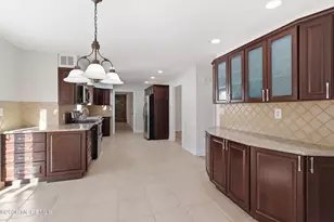 7 Shire Way, Middletown, NJ 07748 - Photo 17