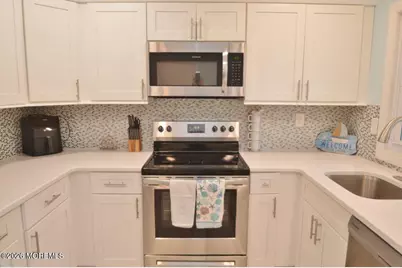 902A Dumbarton Drive, Lakewood, NJ 08701 - Photo 9