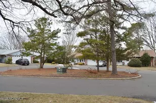 902A Dumbarton Dr, Lakewood, NJ 08701 - Photo 17