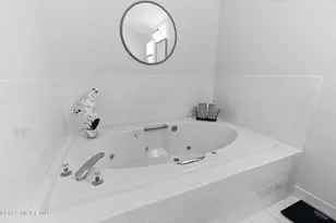 12 Templar Rd, Manalapan Township, NJ 07726 - Photo 27