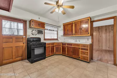 45 Beechwood Terrace, Matawan, NJ 07747 - Photo 9