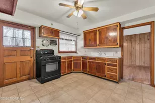 45 Beechwood Terrace, Matawan, NJ 07747 - Photo 9