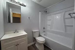 6 Nashville Ct, Tinton Falls, NJ 07712 - Photo 3