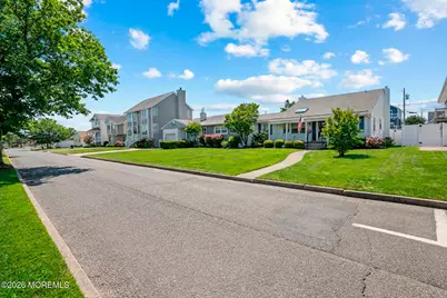 210 Laurel Court, Point Pleasant Beach, NJ 08742 - Photo 3