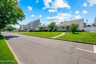 210 Laurel Ct, Point Pleasant Beach, NJ 08742 - Photo 3