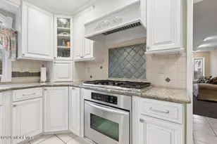 7 Hapenny Dr, Manalapan Township, NJ 07726 - Photo 13