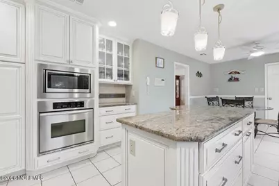 7 Hapenny Drive, Manalapan Township, NJ 07726 - Photo 11