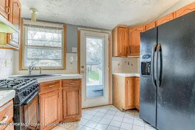 208 Laurel Drive, Bayville, NJ 08721 - Photo 3