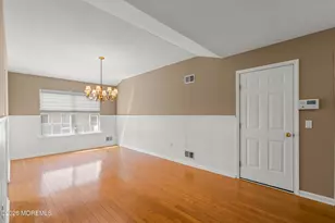 53 Skyline Dr, Lakewood, NJ 08701 - Photo 9
