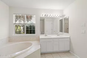 53 Skyline Dr, Lakewood, NJ 08701 - Photo 29