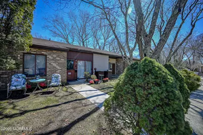 88 Arrowood Road #B, Manalapan Township, NJ 07726 - Photo 3