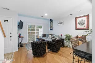 19 Phoenix Ct, Tinton Falls, NJ 07712 - Photo 5