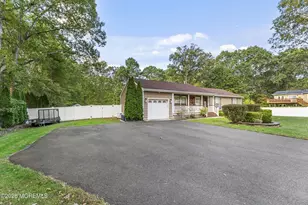4 Hidden Hollow Ct, Jackson, NJ 08527 - Photo 3