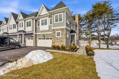124 Eagle Way, Eatontown, NJ 07724 - Photo 3