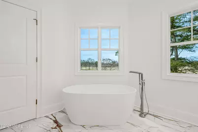 130 Eagle Way, Eatontown, NJ 07724 - Photo 37