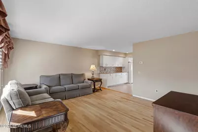 640 Beachwood Avenue, Toms River Township, NJ 08753 - Photo 3