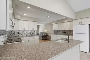 640 Beachwood Ave, Toms River Township, NJ 08753 - Photo 9