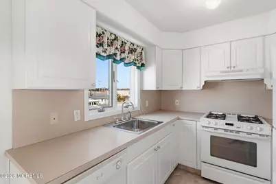 640 Beachwood Avenue, Toms River Township, NJ 08753 - Photo 31