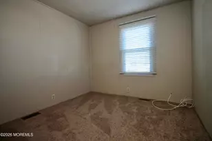 606 Jerome Pl, Freehold, NJ 07728 - Photo 19