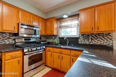 14 Cobblestone Court, Howell Township, NJ 07731 - Photo 11