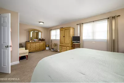 25 Tarrytown Road, Manalapan Township, NJ 07726 - Photo 9