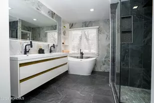 29 Maple St, Middletown, NJ 07758 - Photo 23