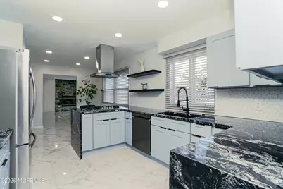 29 Maple Street, Middletown, NJ 07758 - Photo 9