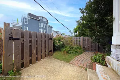 16 Cornwall Street, Highlands, NJ 07732 - Photo 7