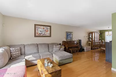 12 Dortmunder Drive, Manalapan Township, NJ 07726 - Photo 5