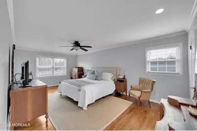 20 Princeton Drive, Manalapan Township, NJ 07726 - Photo 17