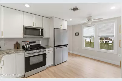 251 Bay Avenue, Highlands, NJ 07732 - Photo 9