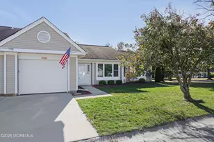 1107 B Buckingham Dr, Manchester Township, NJ 08759 - Photo 3