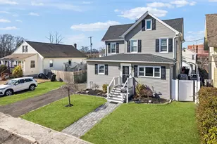 75 Manning Pl, Keansburg, NJ 07734 - Photo 3