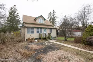 50 Memorial Pkwy, Atlantic Highlands, NJ 07716 - Photo 11