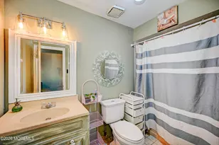 28 Spring St, Freehold, NJ 07728 - Photo 23