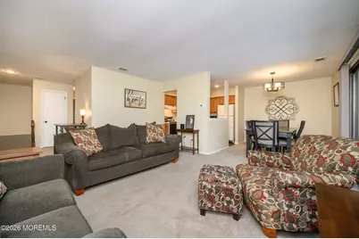 182 Edinburgh Court, Matawan, NJ 07747 - Photo 7