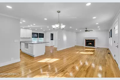 142 Freehold Road, Manalapan Township, NJ 07726 - Photo 7