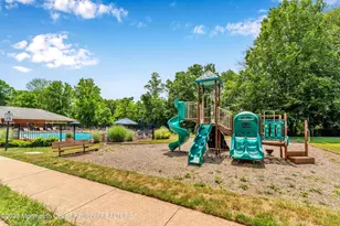 21 Dawn Ct, Tinton Falls, NJ 07724 - Photo 25