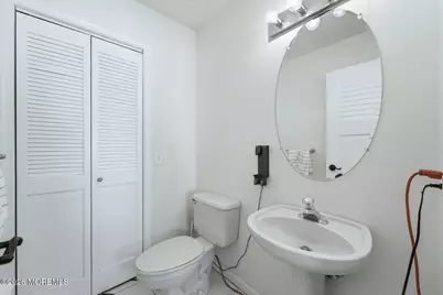 112 W Hobart Avenue, Long Beach Township, NJ 08008 - Photo 21