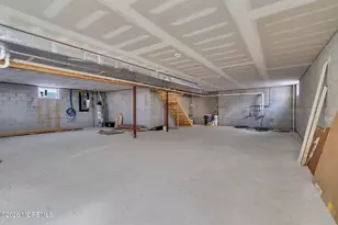 64 Byrnes Ln, Eatontown, NJ 07724 - Photo 39